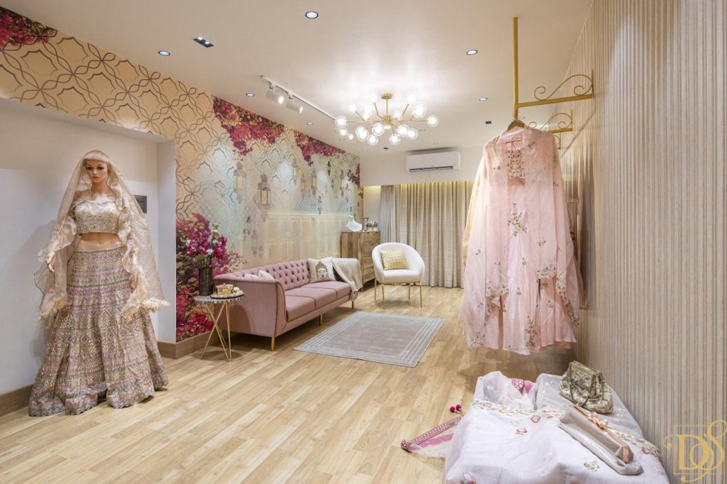 fashion-designer-in-pune-anita-creation.jpg